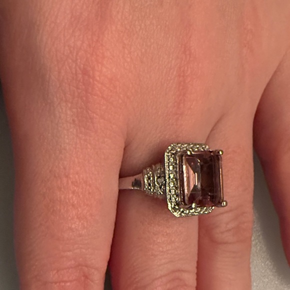 Gorgeous 925 silver Radiant Pink Stone Rhinestones Ring - Picture 8 of 8